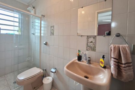 Casa à venda com 254m², 4 quartos e 4 vagasBanheiro Suíte