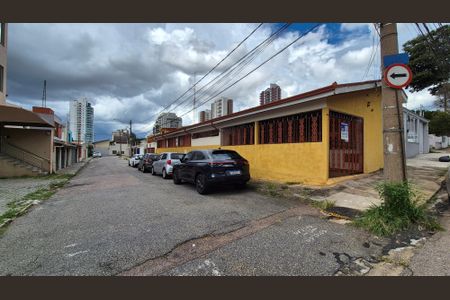 Casa para alugar com 170m², 3 quartos e 3 vagas