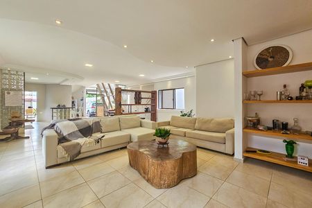 Casa para alugar com 6 quartos, 300m² em Jardim Virginia, Guarujá