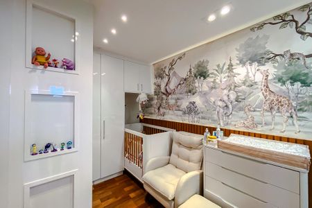 Apartamento à venda com 104m², 2 quartos e 3 vagasQuarto 2 - Suíte