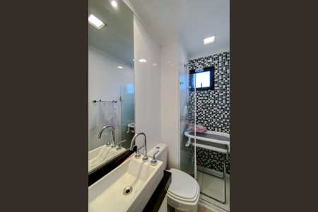 Apartamento à venda com 104m², 2 quartos e 3 vagasBanheiro da Suíte 2