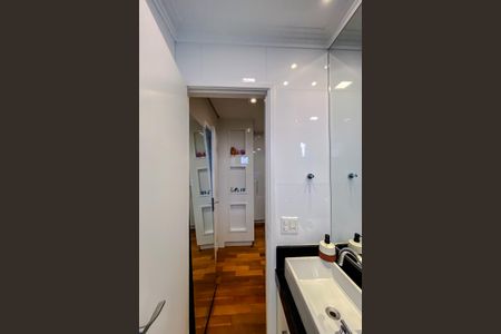 Apartamento à venda com 104m², 2 quartos e 3 vagasBanheiro da Suíte 2