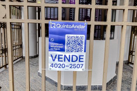 Apartamento à venda com 104m², 2 quartos e 3 vagasPlaquinha