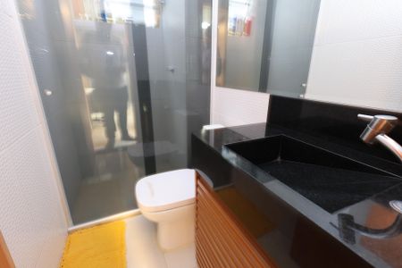 Apartamento para alugar com 58m², 2 quartos e 1 vagaBanheiro Corredor