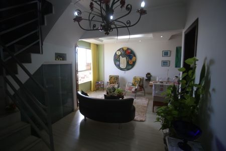 Apartamento à venda com 200m², 4 quartos e 2 vagasSala