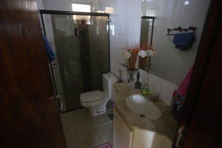 Apartamento à venda com 200m², 4 quartos e 2 vagasBanheiro