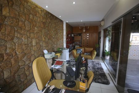 Apartamento à venda com 200m², 4 quartos e 2 vagasCobertura