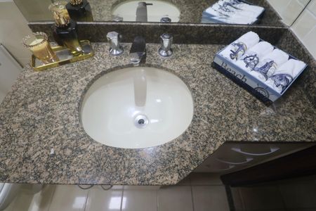 Apartamento para alugar com 130m², 4 quartos e 1 vagaBanheiro Social