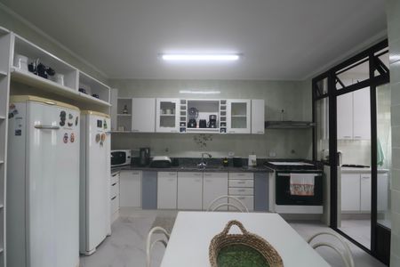 Apartamento para alugar com 130m², 4 quartos e 1 vagaCozinha