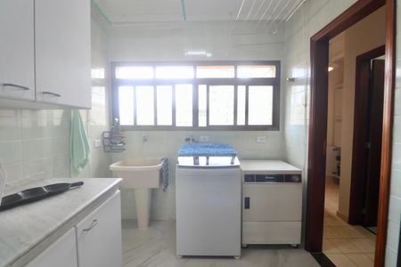 Apartamento para alugar com 130m², 4 quartos e 1 vagaÁrea de Serviço