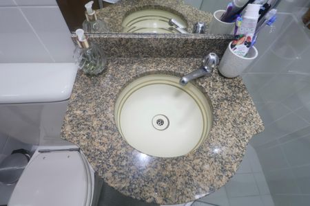 Apartamento para alugar com 130m², 4 quartos e 1 vagaBanheiro Suíte 2