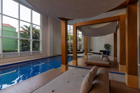 Apartamento à venda com 80m², 2 quartos e 2 vagas Apartamento à venda com 80m², 2 quartos e 2 vagasÁrea comum - Piscina