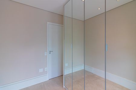 Apartamento à venda com 80m², 2 quartos e 2 vagas Apartamento à venda com 80m², 2 quartos e 2 vagasQuarto