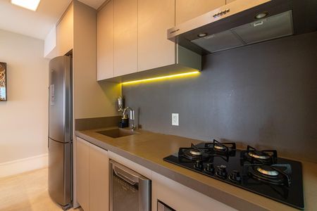 Apartamento à venda com 80m², 2 quartos e 2 vagas Apartamento à venda com 80m², 2 quartos e 2 vagasCozinha
