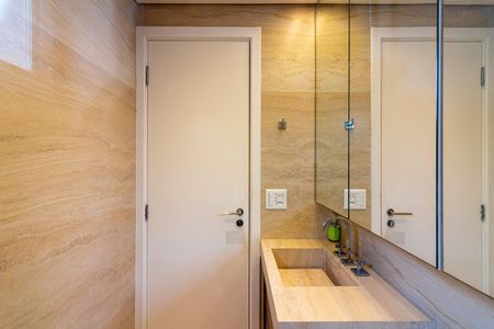 Apartamento à venda com 80m², 2 quartos e 2 vagas Apartamento à venda com 80m², 2 quartos e 2 vagasBanheiro