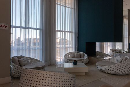 Apartamento à venda com 80m², 2 quartos e 2 vagas Apartamento à venda com 80m², 2 quartos e 2 vagasLounge