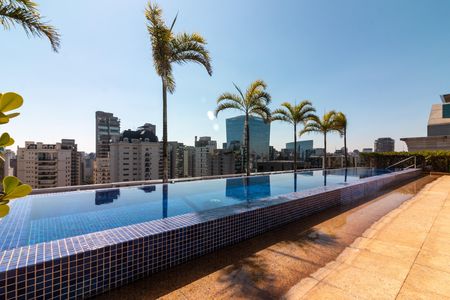 Apartamento à venda com 80m², 2 quartos e 2 vagas Apartamento à venda com 80m², 2 quartos e 2 vagasÁrea comum - Piscina