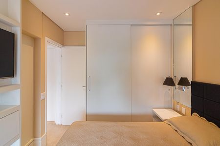 Apartamento à venda com 80m², 2 quartos e 2 vagas Apartamento à venda com 80m², 2 quartos e 2 vagasSuíte