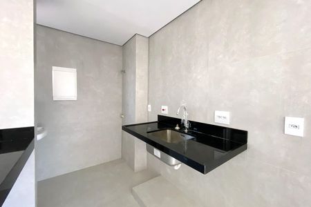 Cozinha de apartamento à venda com 2 quartos, 61m² em Santo Antônio, Belo Horizonte