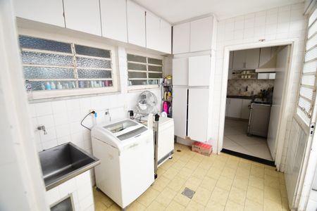 Casa à venda com 209m², 3 quartos e 2 vagasÁrea de Serviço