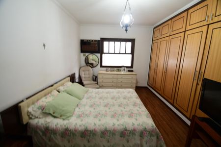 Casa à venda com 209m², 3 quartos e 2 vagasQuarto 3 - Suíte