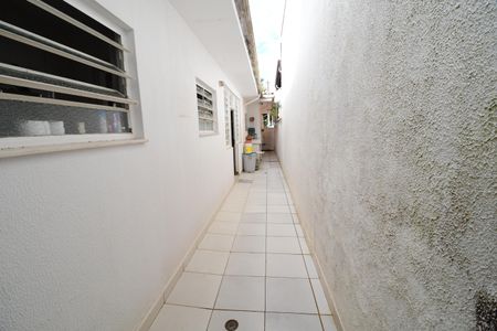 Casa à venda com 209m², 3 quartos e 2 vagasCorredor