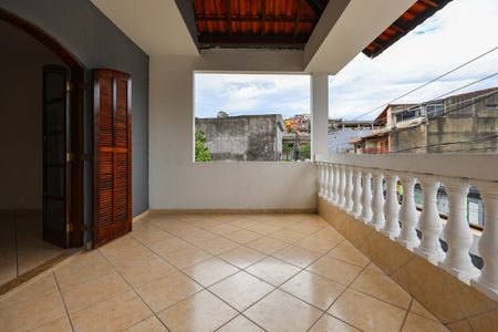 Casa para alugar com 200m², 3 quartos e 2 vagasSuíte