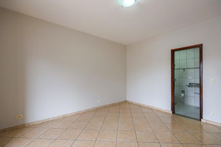 Casa para alugar com 200m², 3 quartos e 2 vagasSuíte