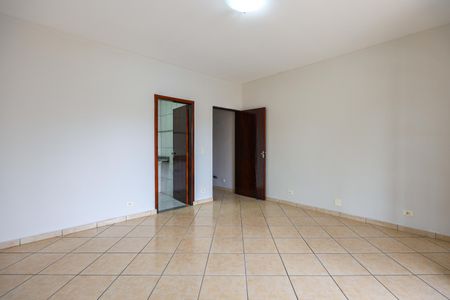 Suíte de casa para alugar com 3 quartos, 200m² em Vila Prel, São Paulo