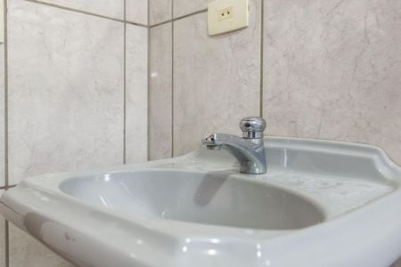 Casa para alugar com 200m², 3 quartos e 2 vagasBanheiro