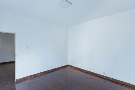 Casa para alugar com 250m², 2 quartos e 2 vagasQuarto