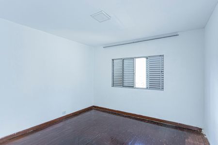 Casa para alugar com 250m², 2 quartos e 2 vagasQuarto