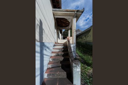 Casa para alugar com 250m², 2 quartos e 2 vagasEscada