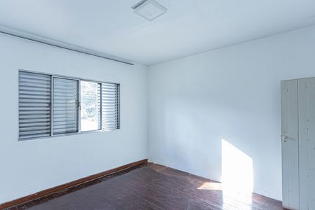 Casa para alugar com 250m², 2 quartos e 2 vagasQuarto