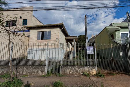 Casa para alugar com 250m², 2 quartos e 2 vagasFachada