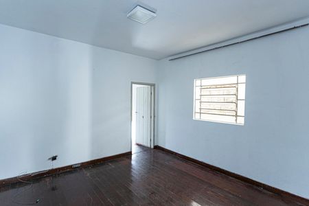 Casa para alugar com 250m², 2 quartos e 2 vagasSala