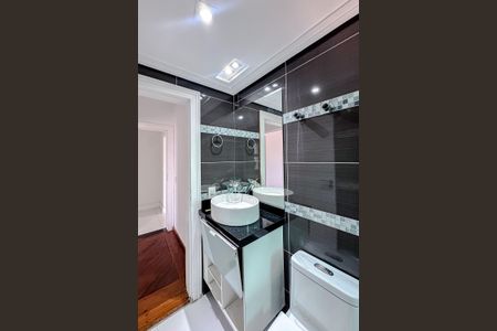Apartamento à venda com 240m², 3 quartos e 3 vagasBanheiro da Suíte 2