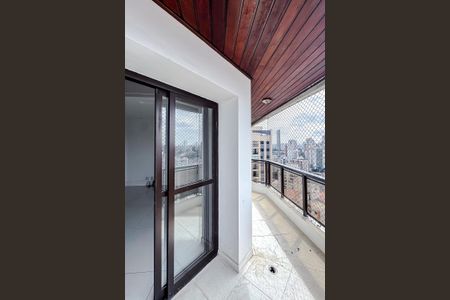 Apartamento à venda com 240m², 3 quartos e 3 vagasVaranda da Sala