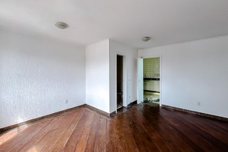 Apartamento à venda com 240m², 3 quartos e 3 vagasSala 2