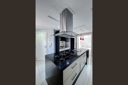 Apartamento à venda com 240m², 3 quartos e 3 vagasCozinha
