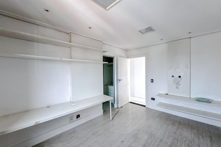 Apartamento à venda com 240m², 3 quartos e 3 vagasQuarto 3 - Suíte