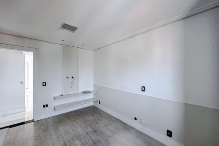 Apartamento à venda com 240m², 3 quartos e 3 vagasQuarto 3 - Suíte