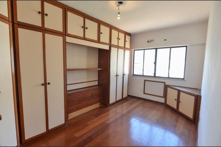 Apartamento à venda com 136m², 3 quartos e 2 vagasSuíte