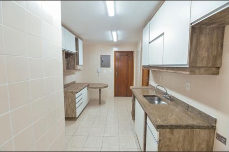 Apartamento à venda com 136m², 3 quartos e 2 vagasCozinha