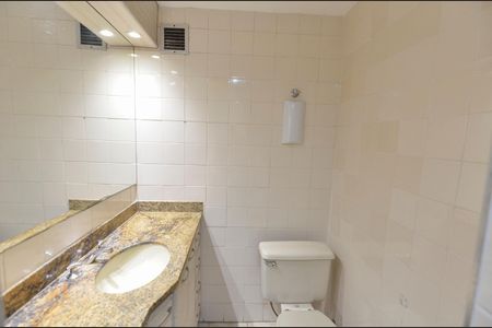 Apartamento à venda com 136m², 3 quartos e 2 vagasBanheiro Social