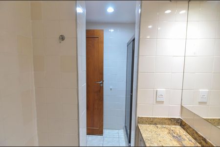 Apartamento à venda com 136m², 3 quartos e 2 vagasBanheiro Social