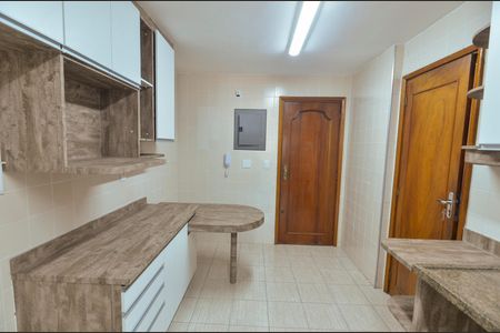 Apartamento à venda com 136m², 3 quartos e 2 vagasCozinha