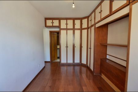 Apartamento à venda com 136m², 3 quartos e 2 vagasSuíte
