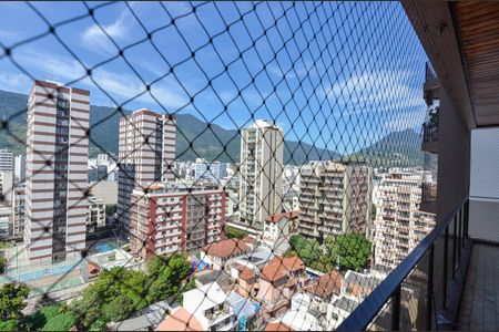 Apartamento à venda com 136m², 3 quartos e 2 vagasSala