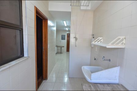 Apartamento à venda com 136m², 3 quartos e 2 vagasÁrea de Serviço